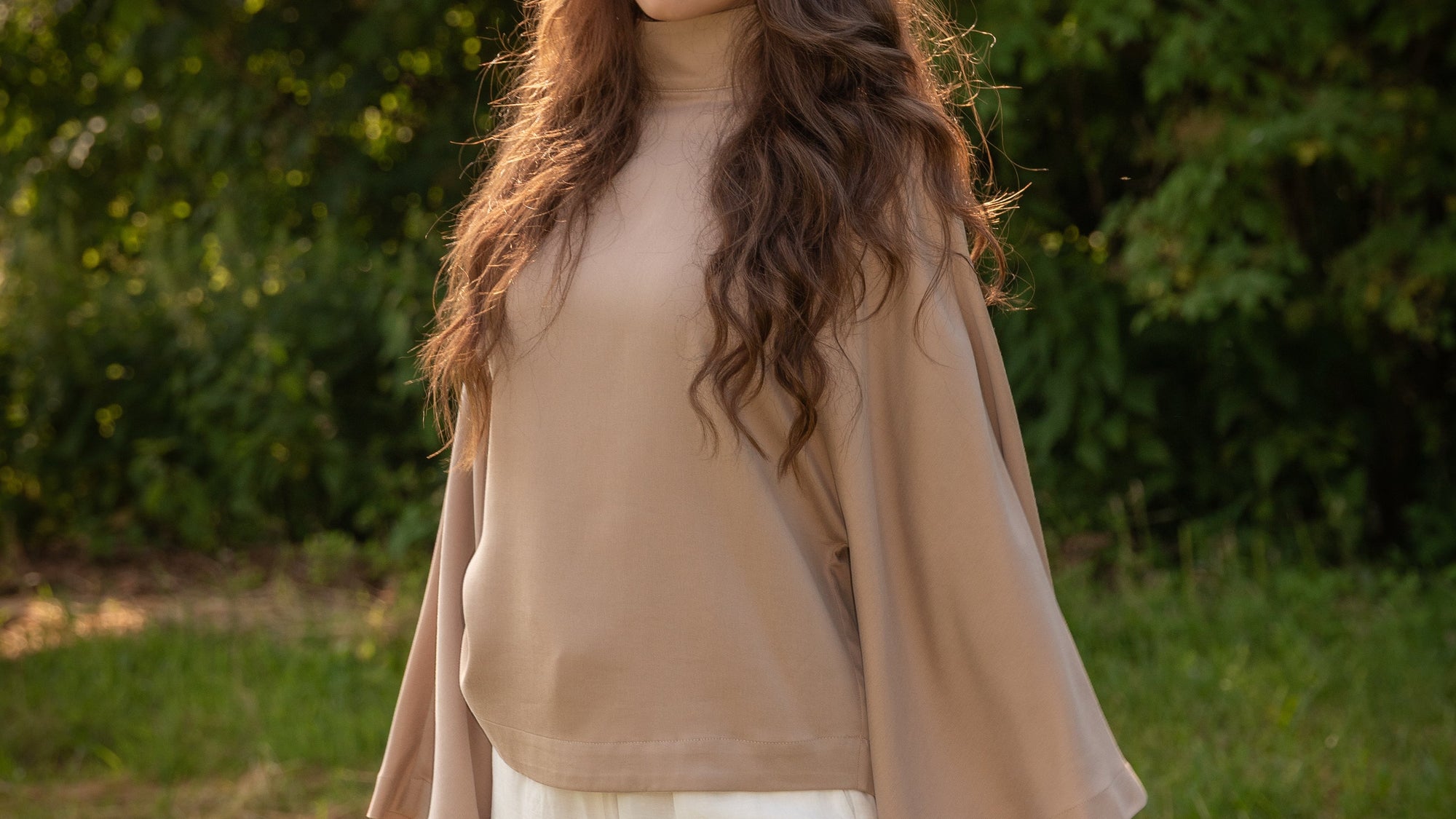 AIRA Top